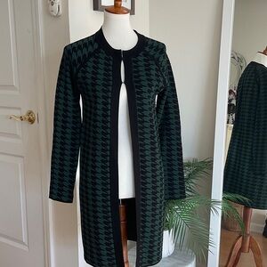 Carmen Marc Valvo Black and Green Houndstooth Blazer